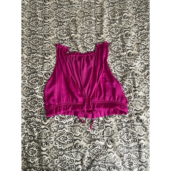 Top - Picture 1 of 2